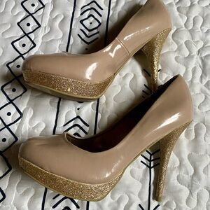 Sexy heels, tan color, good conditioning, size 8 1/2.